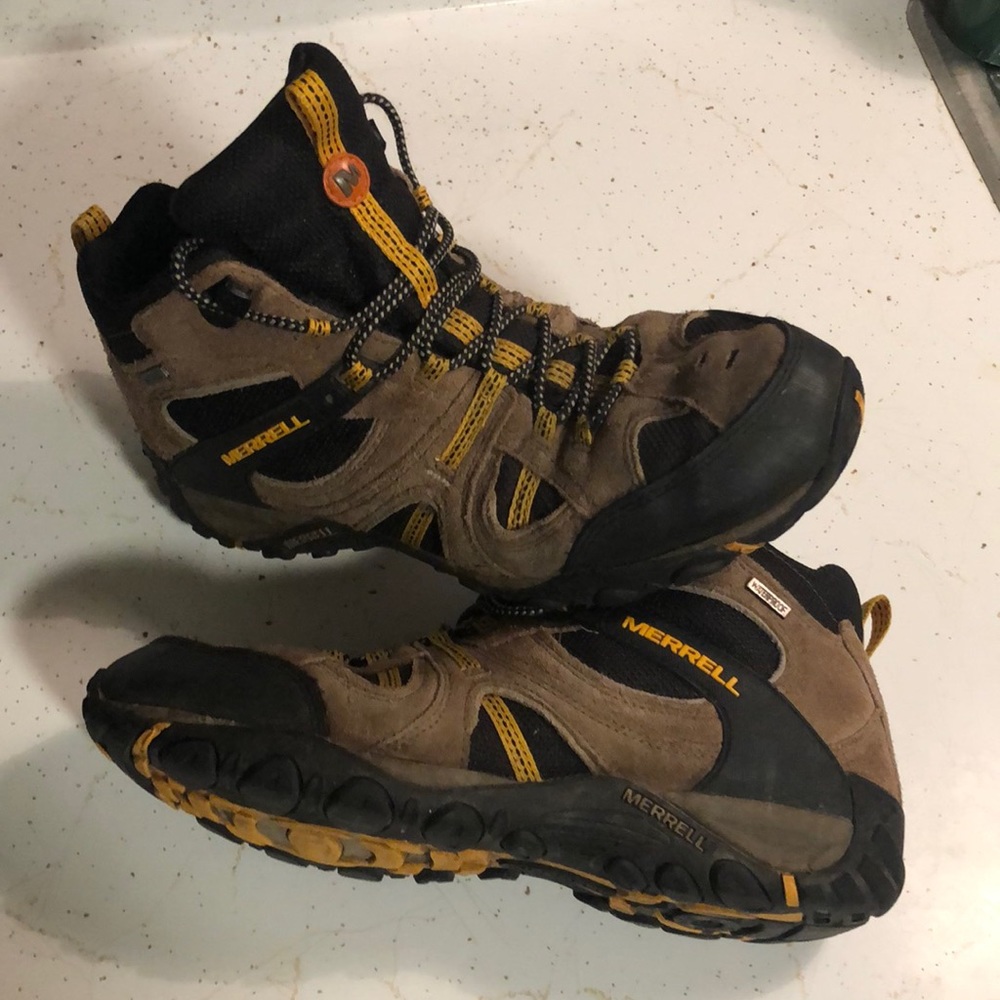 Merrell Yakota Mid Hiking Boots Gunsmoke J063015 US 11.5